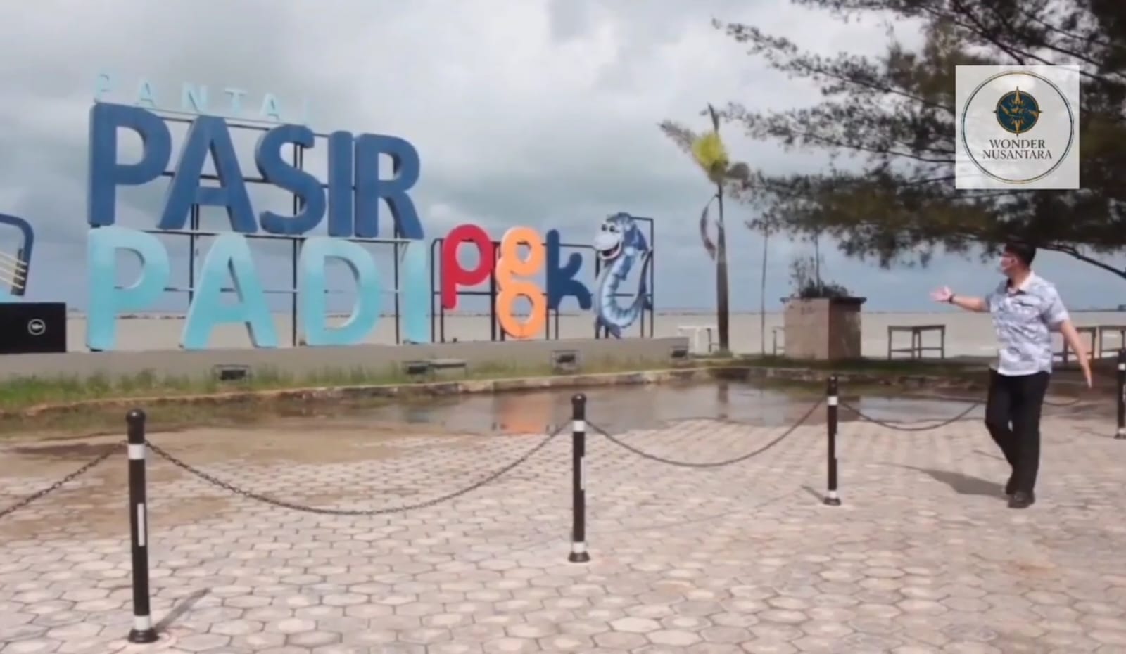 Hangatnya Bangka — Menyapa Pagi di Pantai Pasir Padi