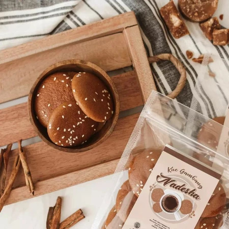 Kue Gambang Spesial dari Nadesha