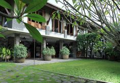 Galeri Rumah Batu Boutique Hotel