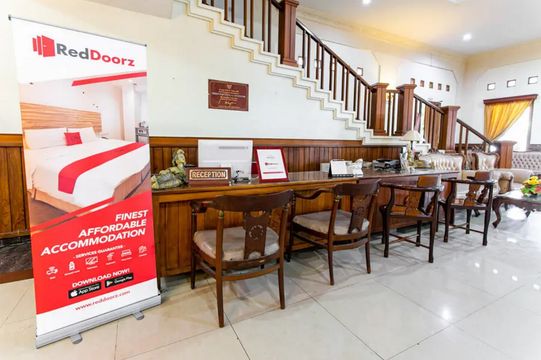 Galeri RED DOORS TAMANSARI KARANGANYAR