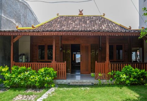 Galeri The Lavana Pondok Anugerah