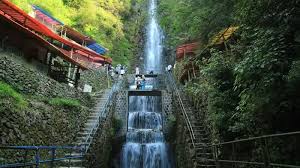 Galeri Pilih hotel, aktivitas, dan produk UMKM favoritmu di Magetan